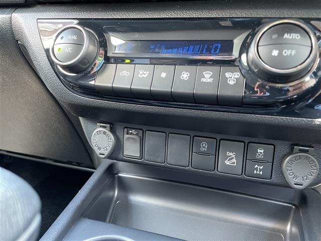 Toyota HILUX 2023 8498851-1