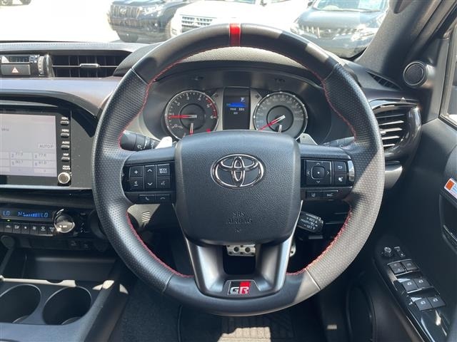 Toyota HILUX 2023 8498851-14