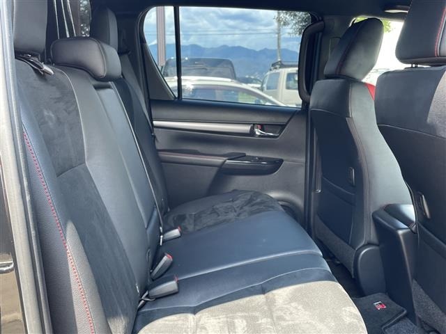 Toyota HILUX 2023 8498851-8