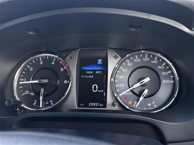 Toyota HILUX 2022 8498861-22