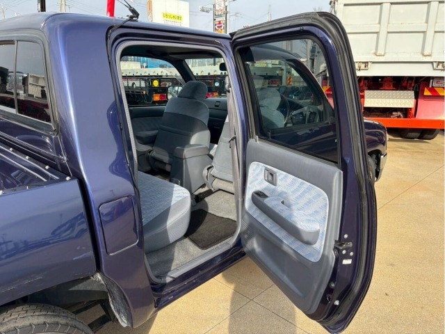 Toyota HILUX 2000 8498877-10