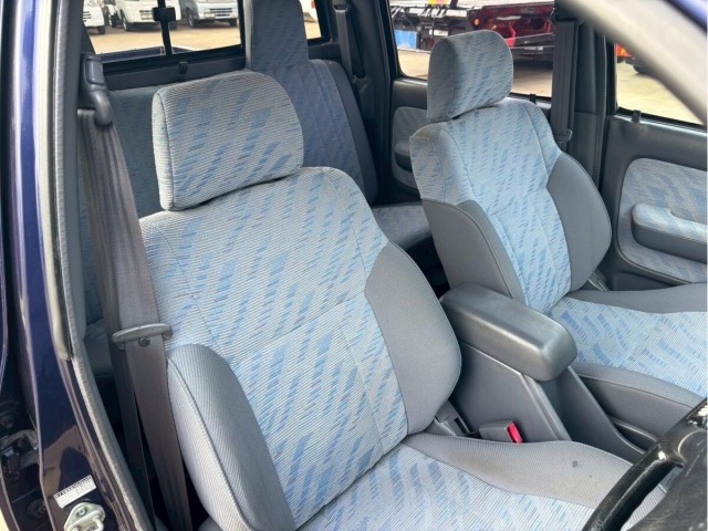 Toyota HILUX 2000 8498877-16