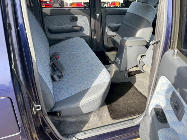 Toyota HILUX 2000 8498877-9