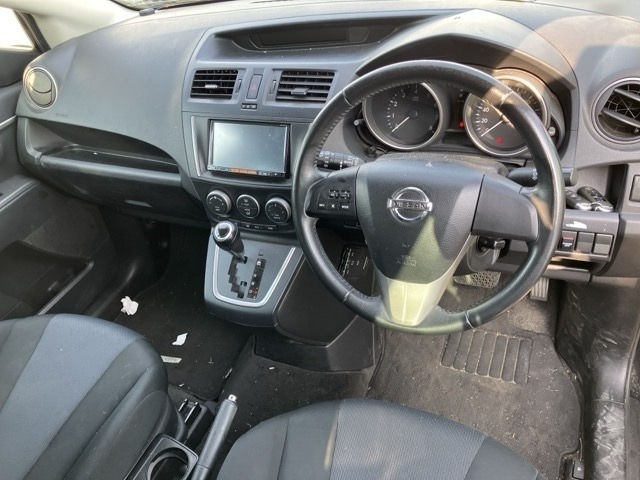 Nissan LAFESTA 2013 8507780-4