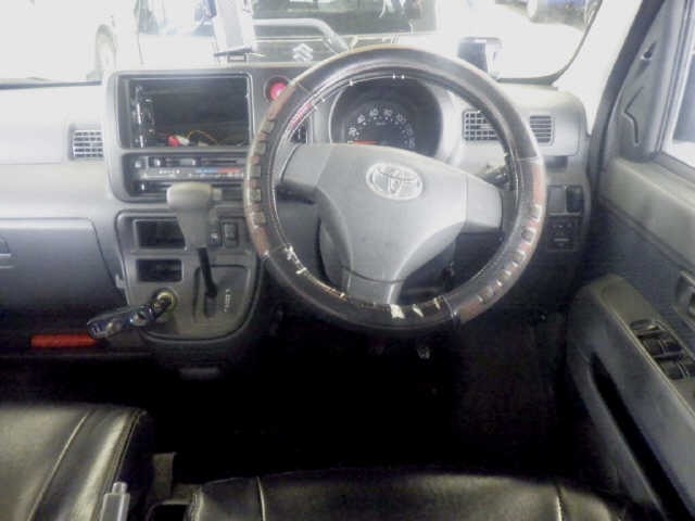 Toyota PIXIS VAN 2014 8494016-3