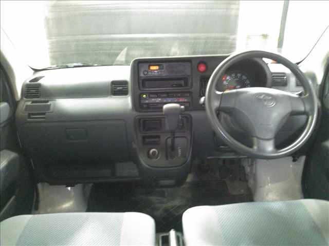 Toyota PIXIS VAN 2016 8494017-5