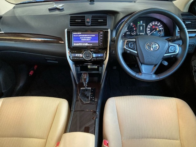 Toyota PREMIO 2020 8509887-3