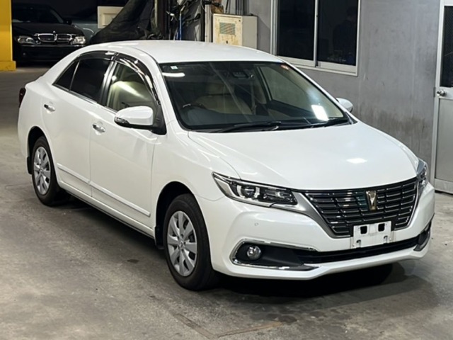 Toyota PREMIO 2019 8509888-4