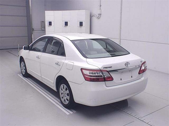 Toyota PREMIO 2011 8509891-1
