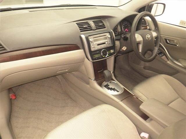Toyota PREMIO 2011 8509891-4