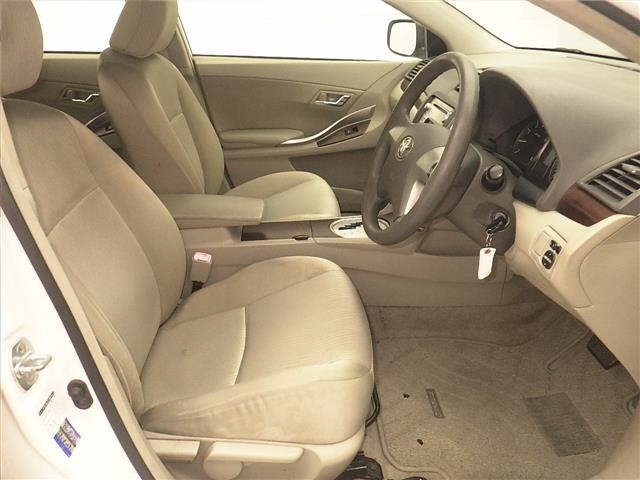 Toyota PREMIO 2011 8509891-5