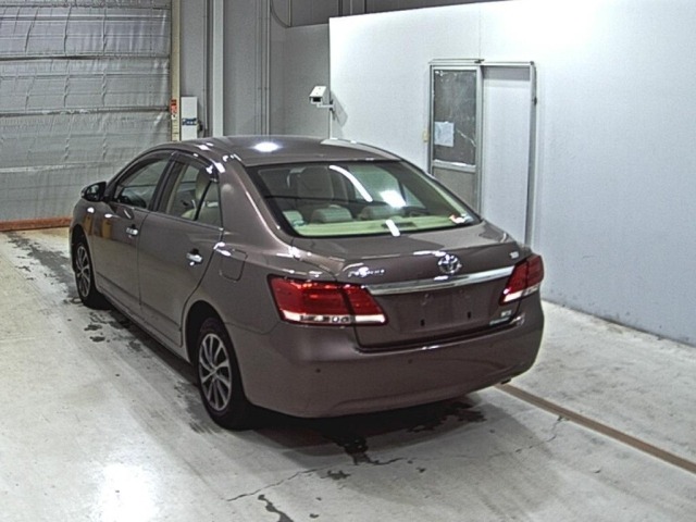 Toyota PREMIO 2018 8509892-1