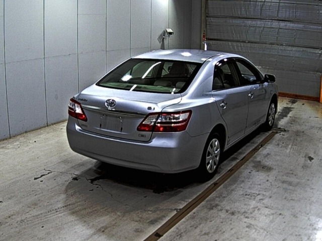 Toyota PREMIO 2012 8509893-5