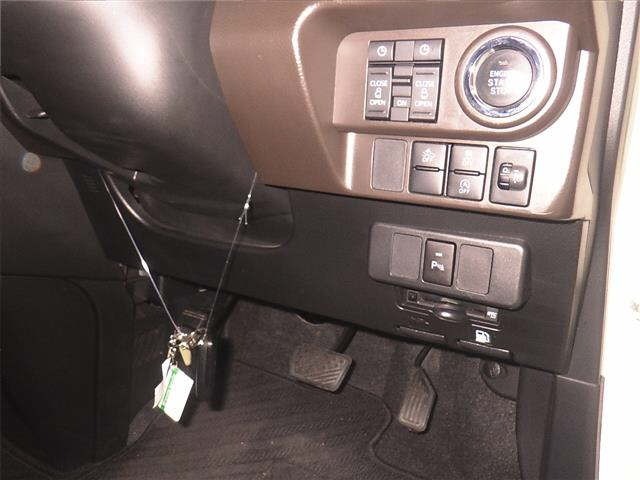 Toyota ROOMY 2022 8509827-8
