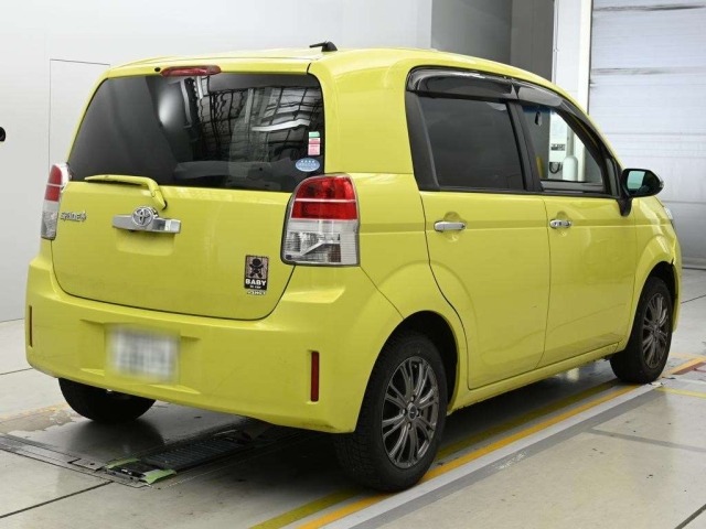 Toyota SPADE 2016 8510092-1