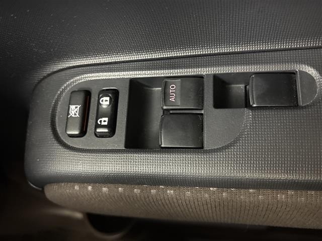 Toyota SPADE 2013 8510199-10