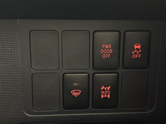 Toyota SPADE 2013 8510199-9