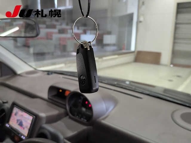 Toyota SPADE 2014 8510207-6