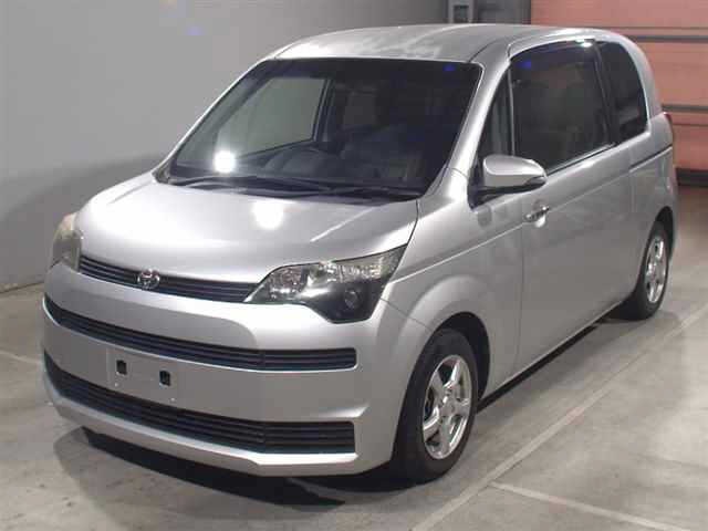 Toyota SPADE 2013 8510208-0