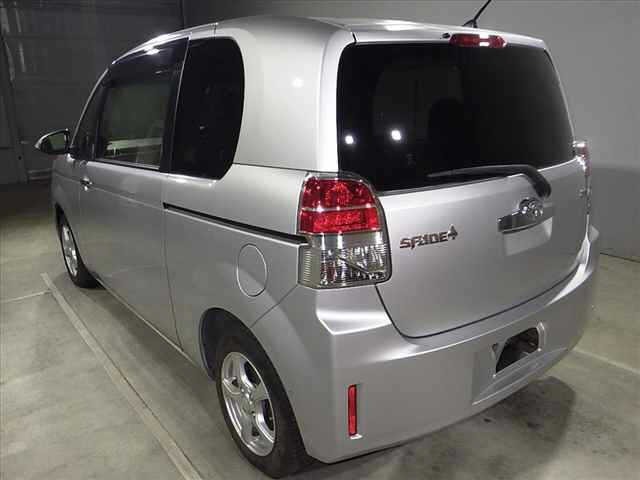 Toyota SPADE 2013 8510208-4