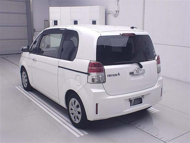 Toyota SPADE 2016 8510233-1