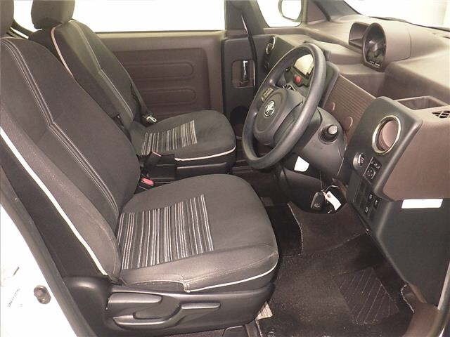 Toyota SPADE 2016 8510233-5