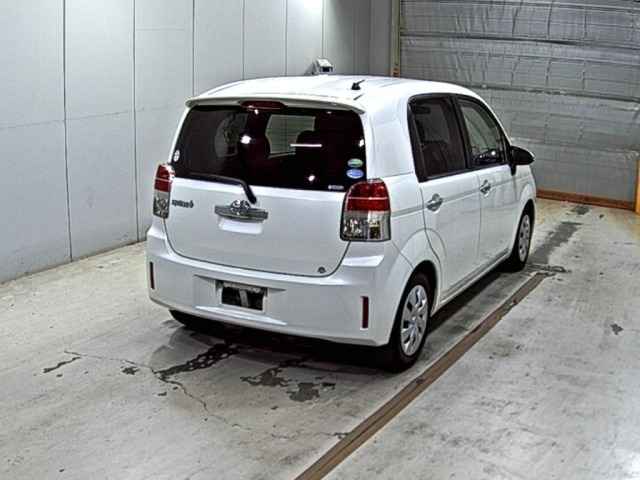 Toyota SPADE 2013 8510234-5