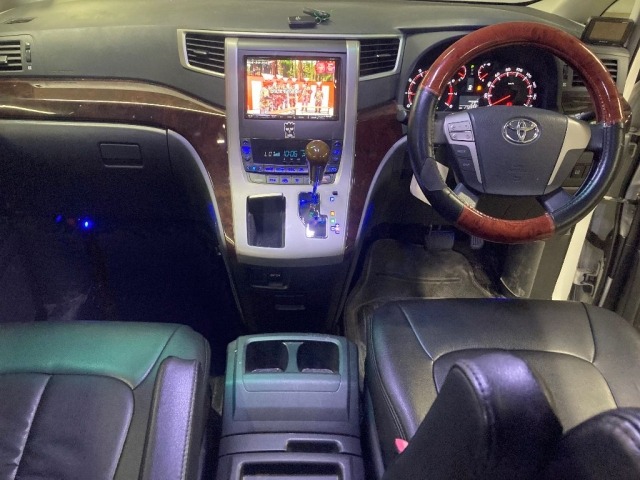 Toyota VELLFIRE 2013 8505703-3