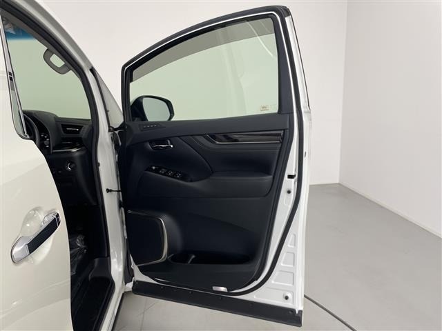 Toyota ALPHARD 2018 8515360-6