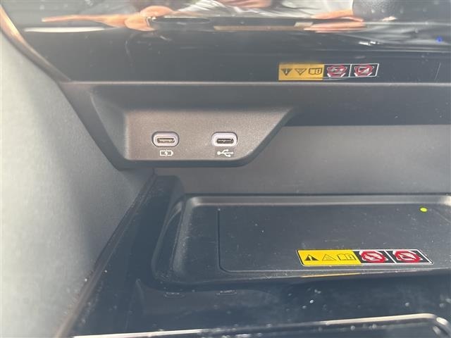Toyota ALPHARD 2024 8515378-9