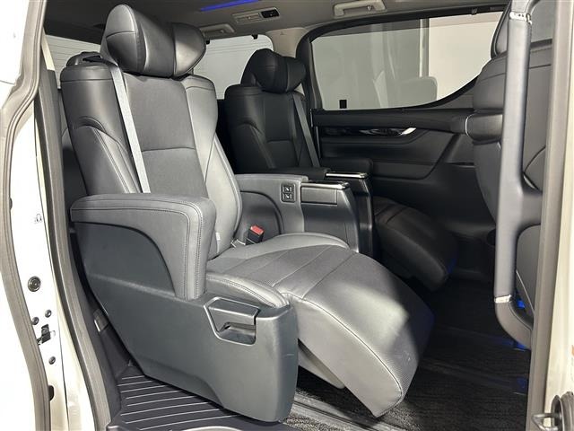 Toyota ALPHARD 2022 8515391-9
