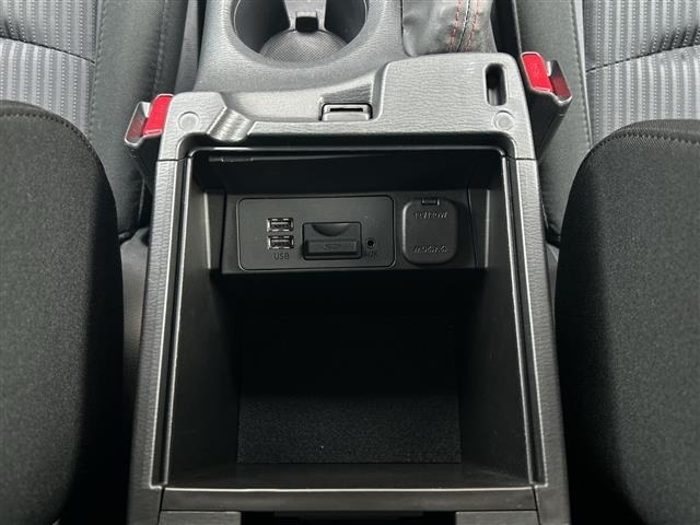 Mazda AXELA 2015 8511135-12