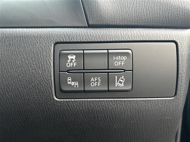 Mazda AXELA 2015 8511135-17