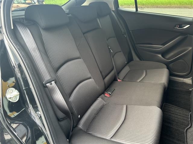 Mazda AXELA 2015 8511135-2