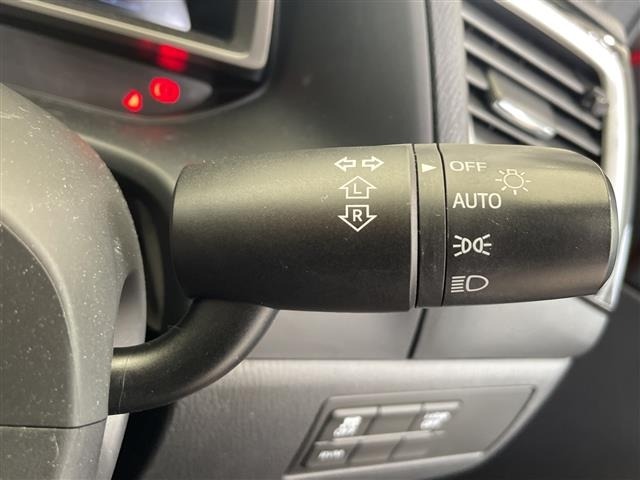 Mazda AXELA 2015 8511137-12
