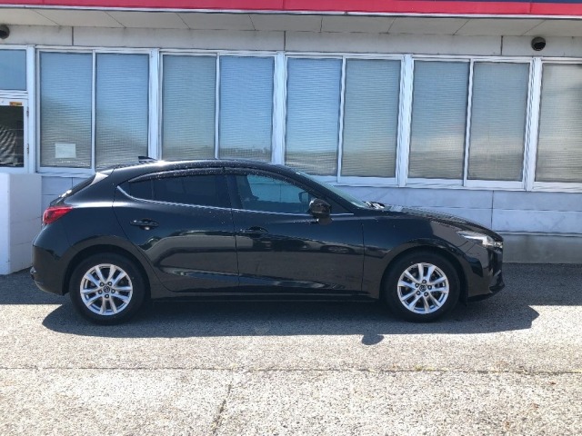Mazda AXELA 2018 8511141-3