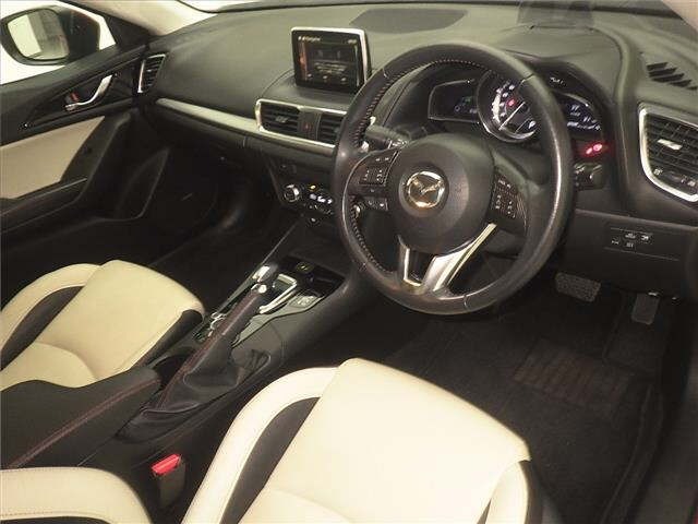 Mazda AXELA 2013 8511146-3