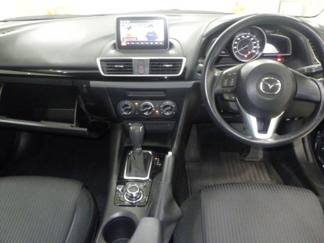Mazda AXELA 2016 8511150-3