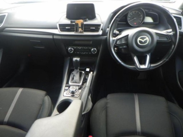 Mazda AXELA 2017 8511167-3