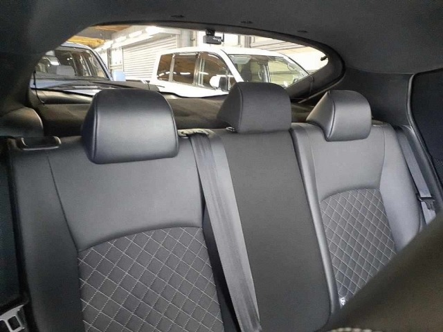 Toyota C-HR 2019 8511987-11