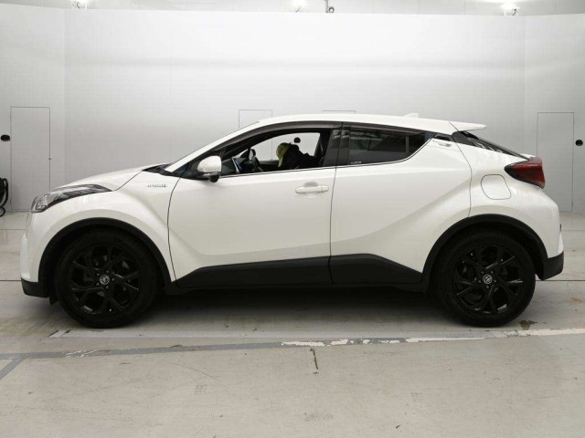 Toyota C-HR 2019 8511987-4