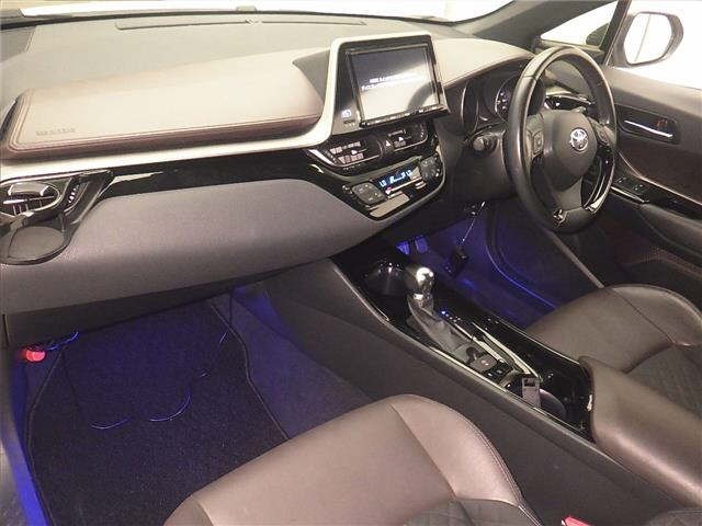 Toyota C-HR 2017 8512164-4