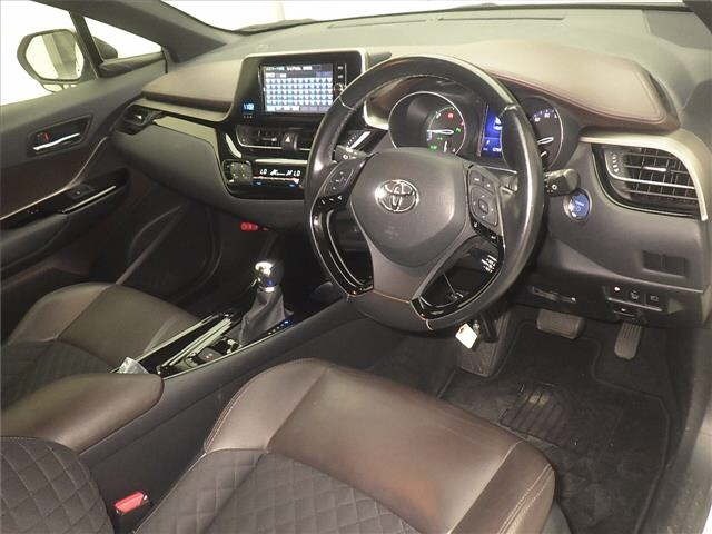 Toyota C-HR 2018 8512169-3