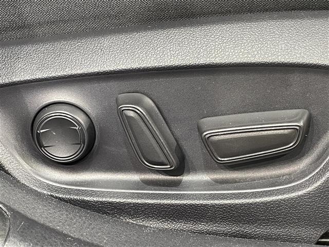 Toyota CAMRY 2019 8512710-9