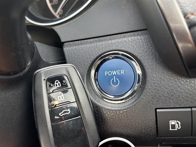 Toyota CAMRY 2017 8512711-9
