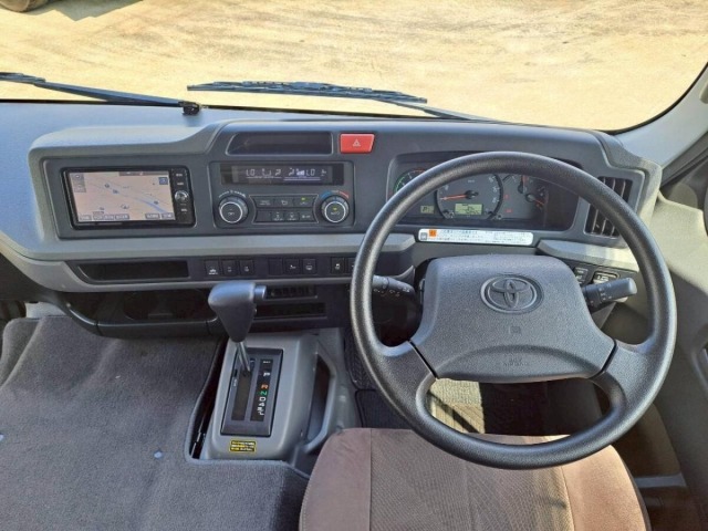 Toyota COASTER 2018 8515686-17