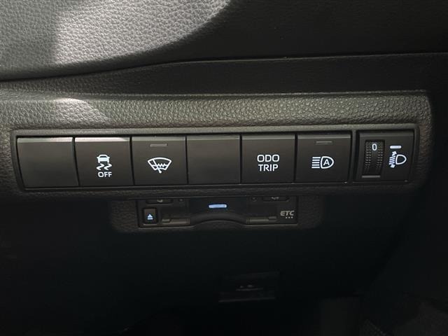 Toyota COROLLA TOURING 2023 8515658-18