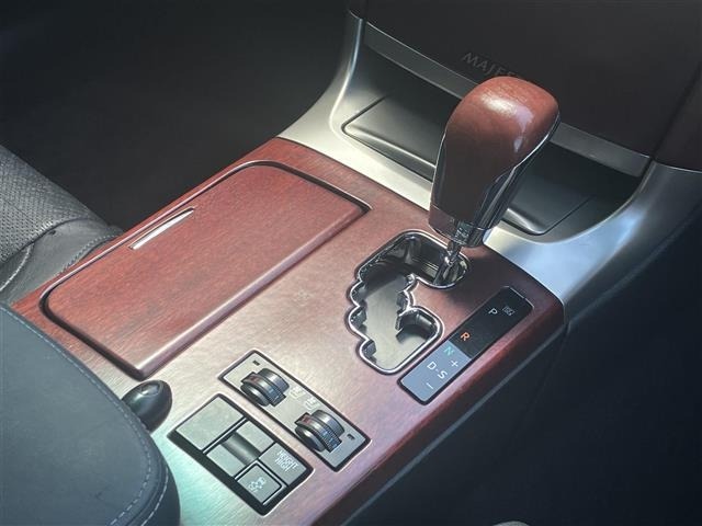 Toyota CROWN MAJESTA 2009 8515682-11