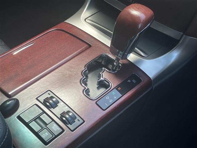 Toyota CROWN MAJESTA 2009 8515682-6