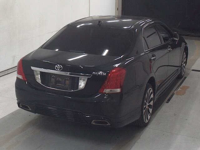 Toyota CROWN MAJESTA 2011 8515684-5